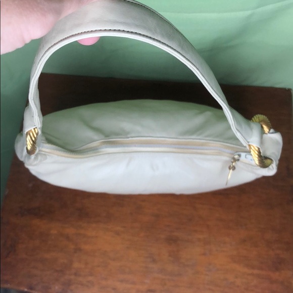 Vintage Tan & Gold Handbag - Picture 11 of 14